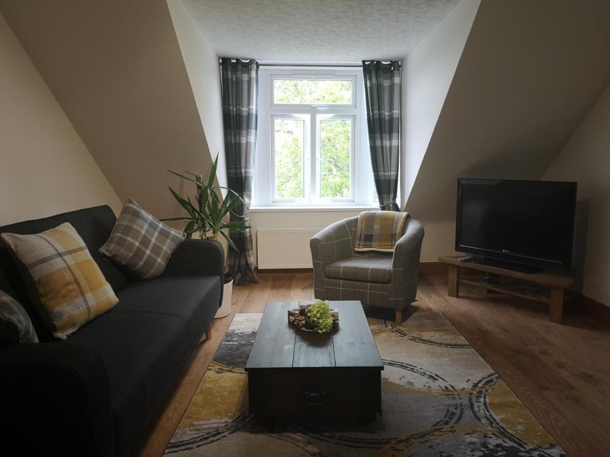 Attic Floor Apartment, City Centre インヴァネス エクステリア 写真